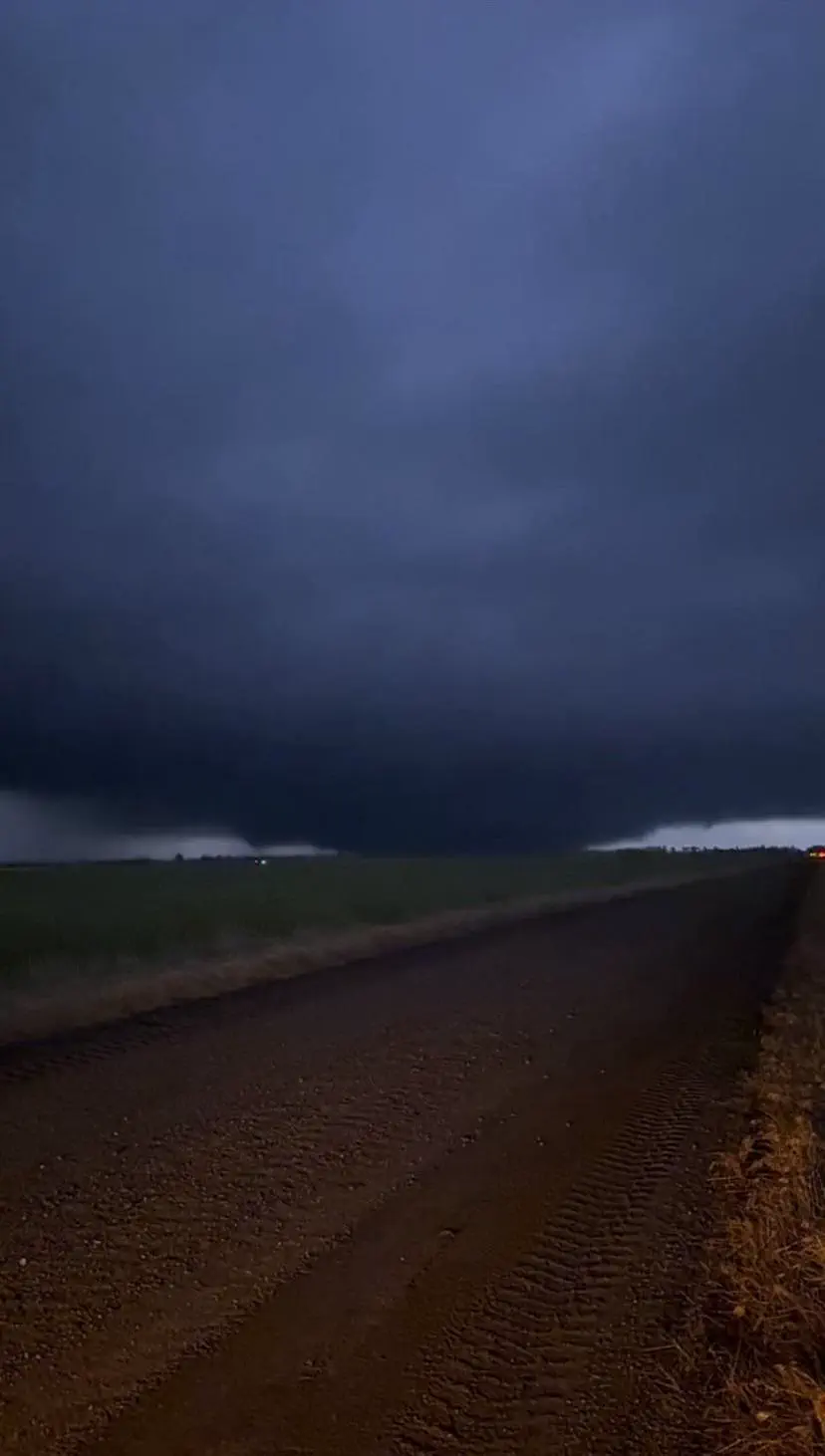 7 Outrageously Large Oddities You Need to See! 🌪️🔥 14 Absolute Units of a tornado last night in Kansas