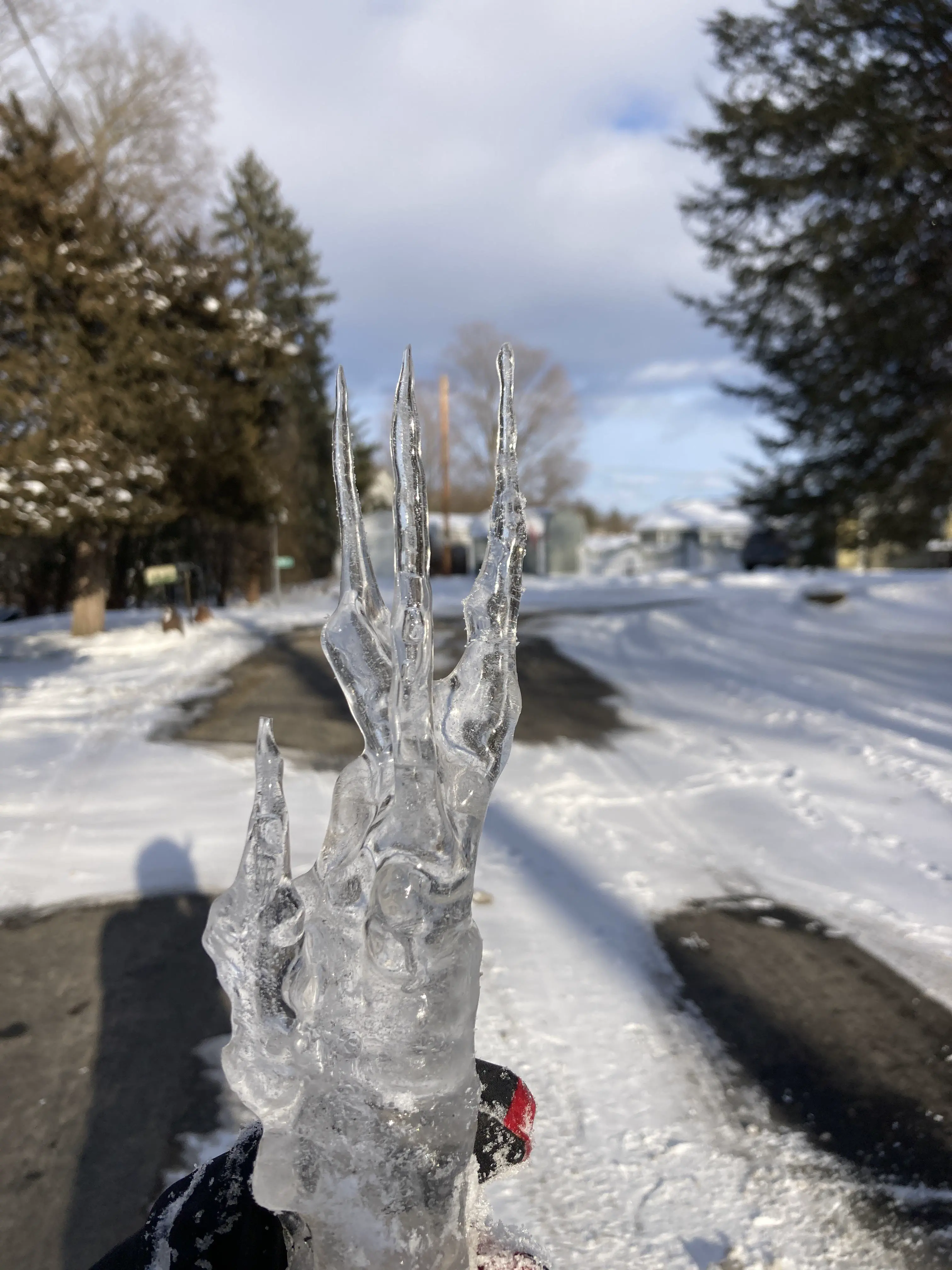 18 Enormous Oddities You Won't Believe Exist! đŠ 28 Absolute Units of an icicle