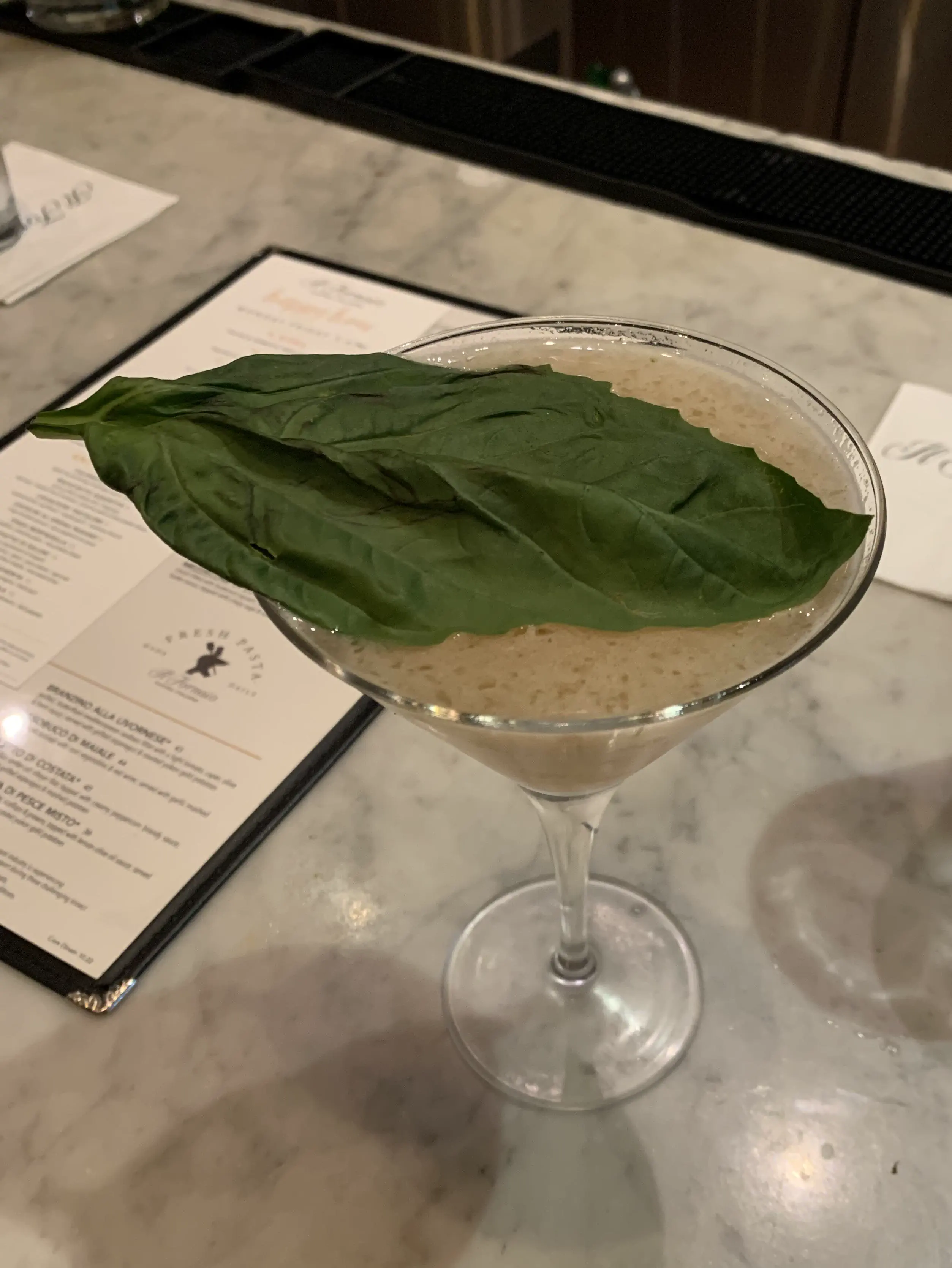 12 Shocking Absolute Units You'll Have to See! đČ 16 Absolute Units of a basil leaf cocktail garnish