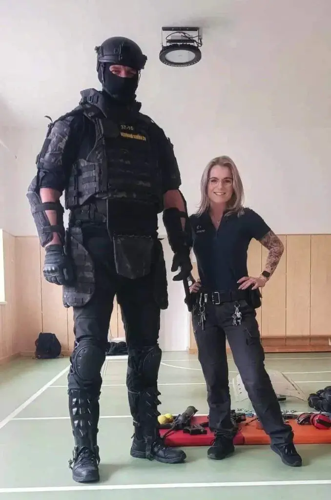 17 Colossal Creatures and Legends That Defy Size! 🦏🤯 19 absolute units of a czech police officer