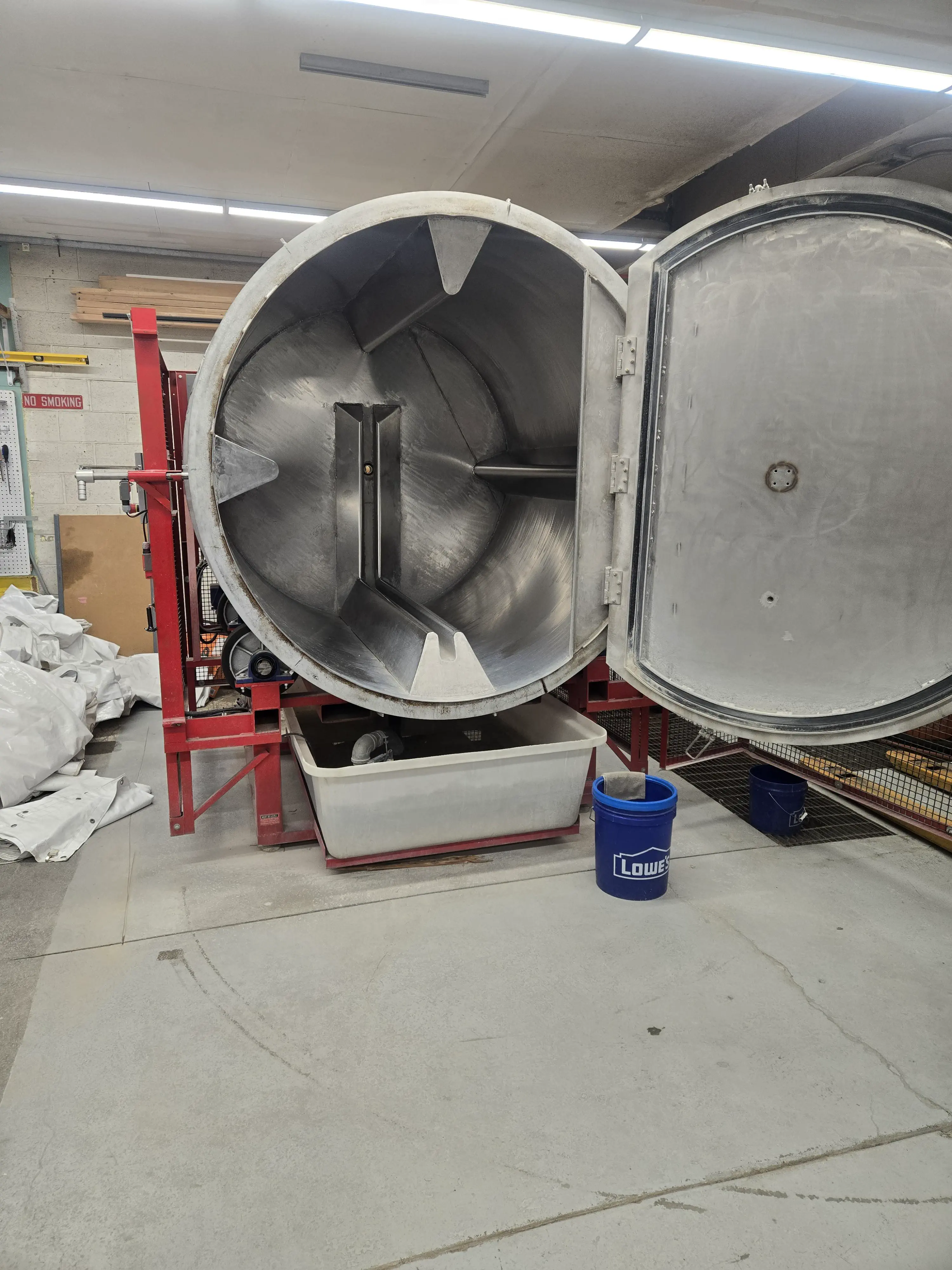 12 Unbelievably Massive Oddities That Will Amaze You! đ 25 Absolute Units of a washing machine (5 gal bucket for comparison)