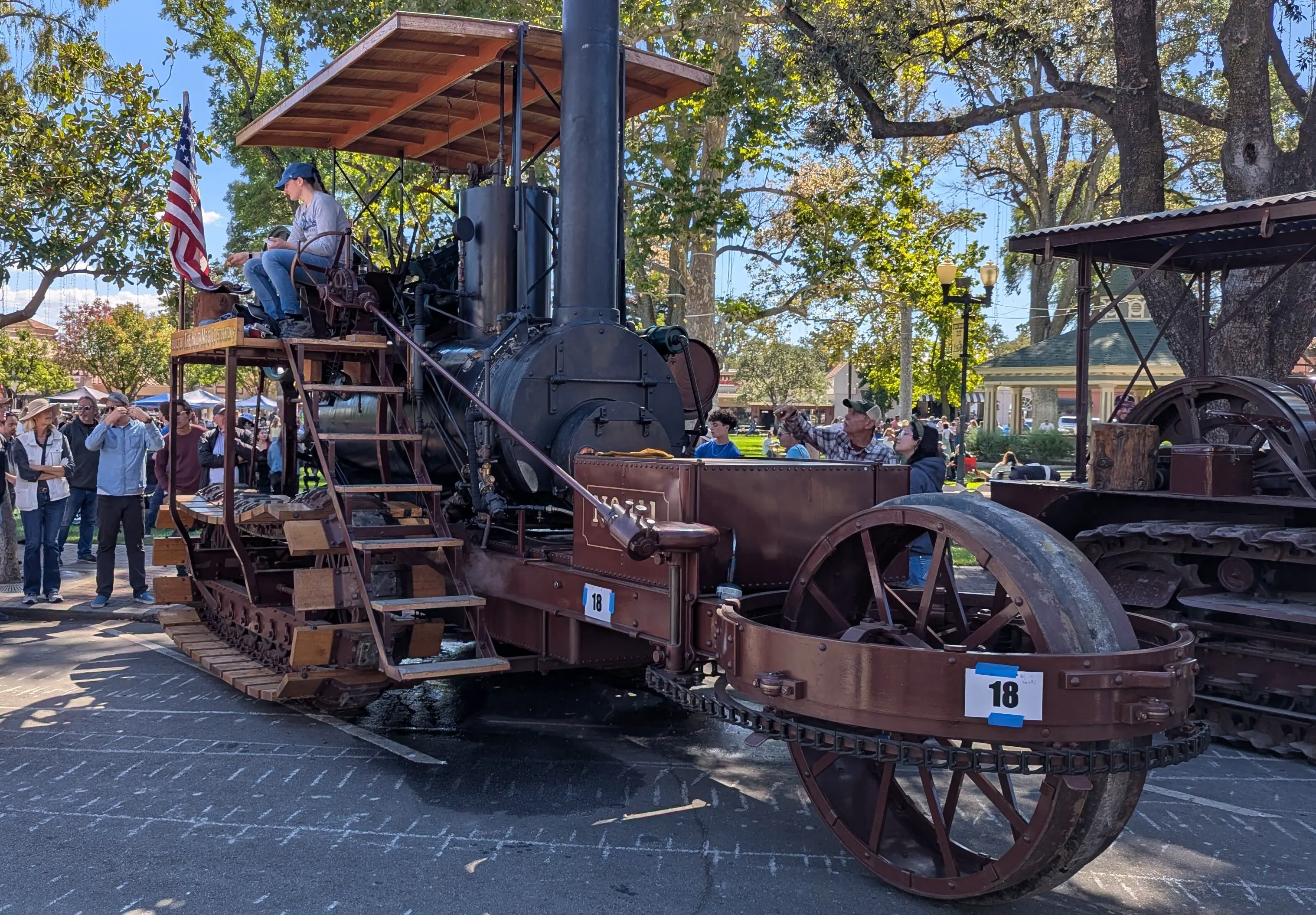 12 Unforgettable Oddities That Will Challenge Your Perception! đ€Ż 23 Absolute Units of A 125 Year Old Steam Tractor