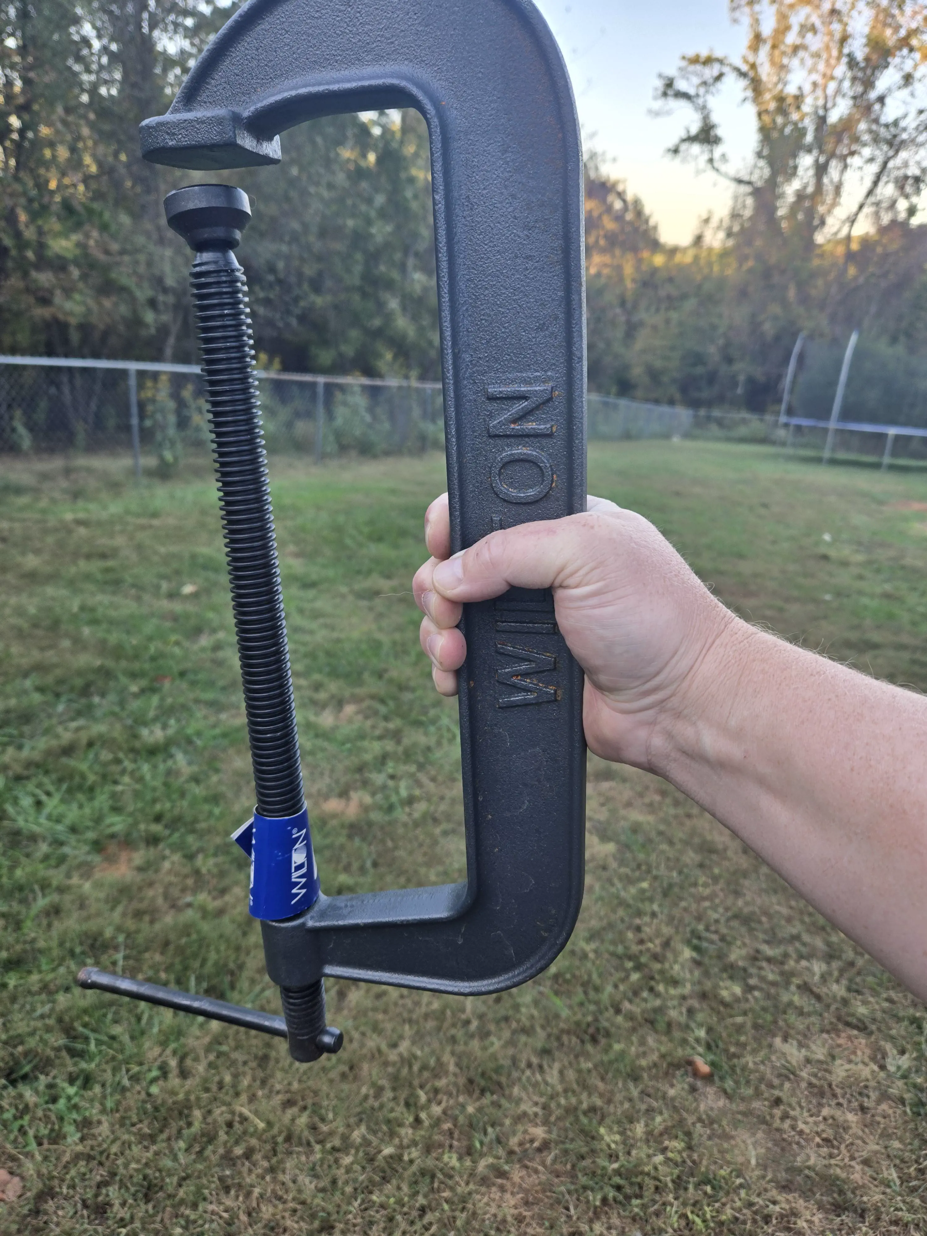 12 Unforgettable Oddities That Will Challenge Your Perception! đ€Ż 19 Absolute Units of a C clamp