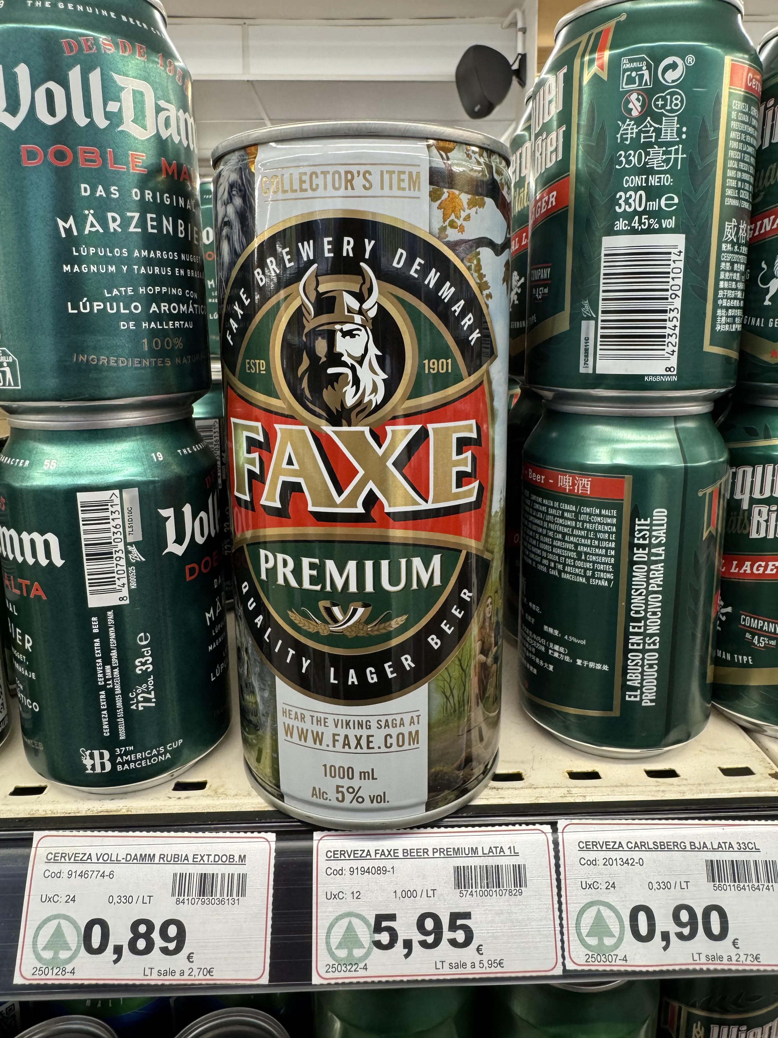 14 Incredible Oddities That Will Challenge Your View of Size! đŠđ€Ż 24 Absolute Units of a can of beer.