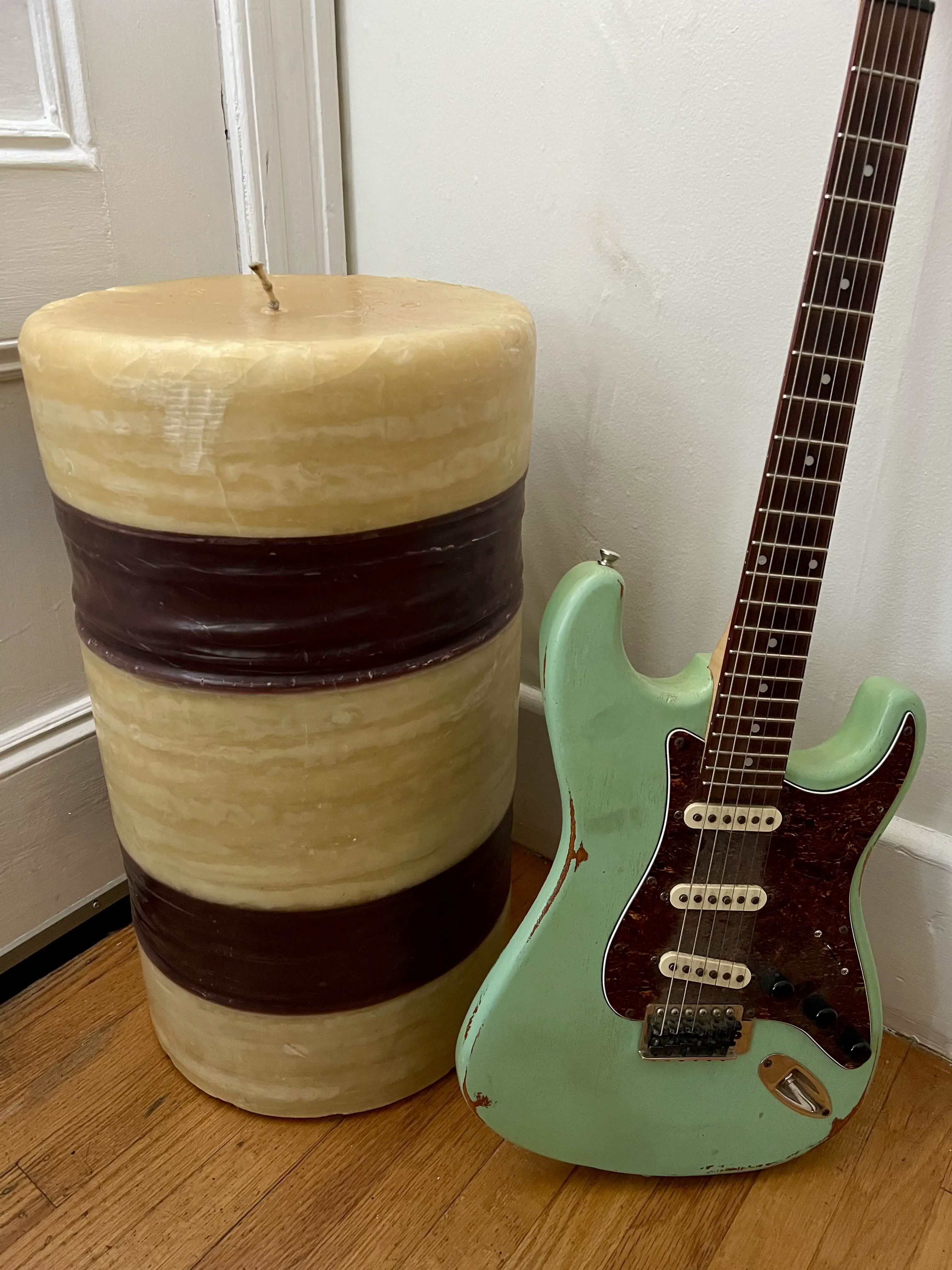 9 Uncommon Oddities That Are Surprisingly Huge! đâš 18 Absolute Units of a candle