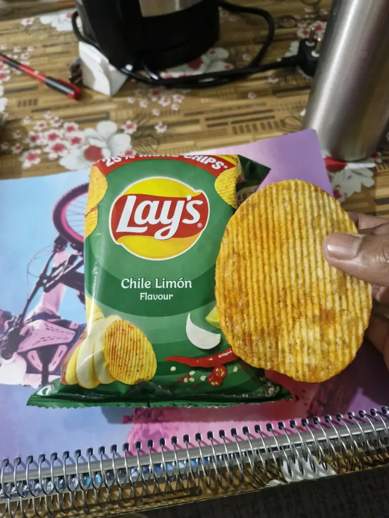 14 Incredible Oddities That Will Challenge Your View of Size! đŠđ€Ż 16 absolute units of a potato chip