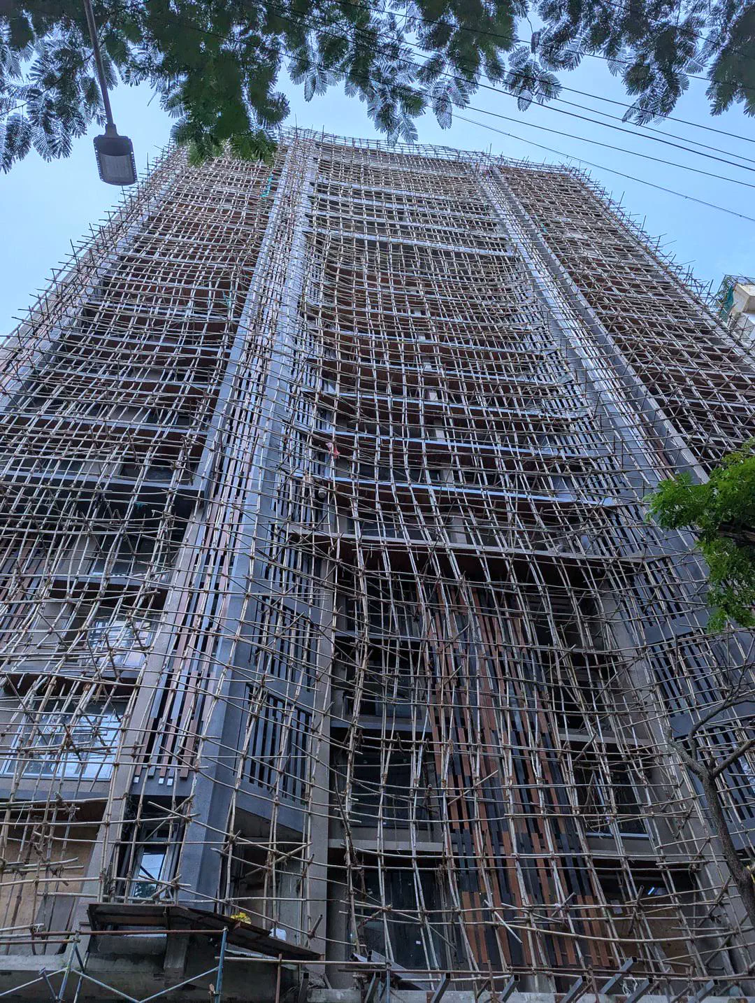 12 Unforgettable Oddities That Will Challenge Your Perception! đ€Ż 15 Absolute Units of bamboo scaffolding