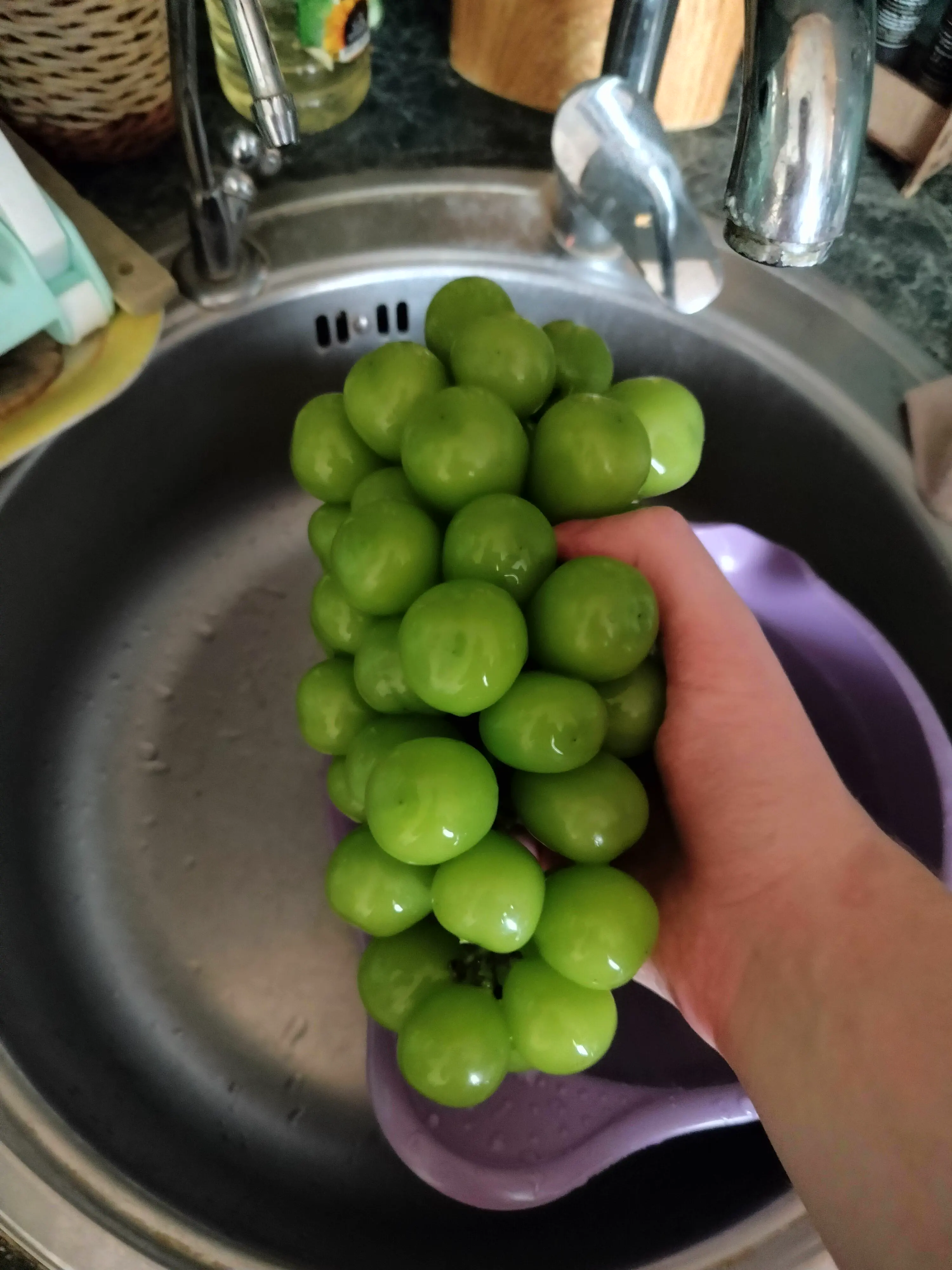 12 Amazing Absolute Units That Redefine Perceptions! đŸ 22 Absolute Units of a grape