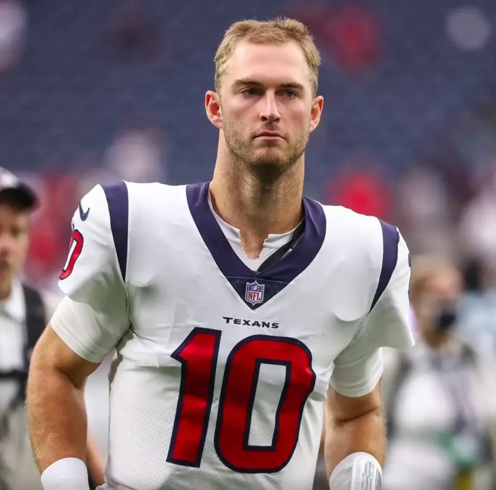 Dive into 7 Iconic Absolute Units That Define 'Massive'! 🦙✨ 9 absolute units of a neck davis mills