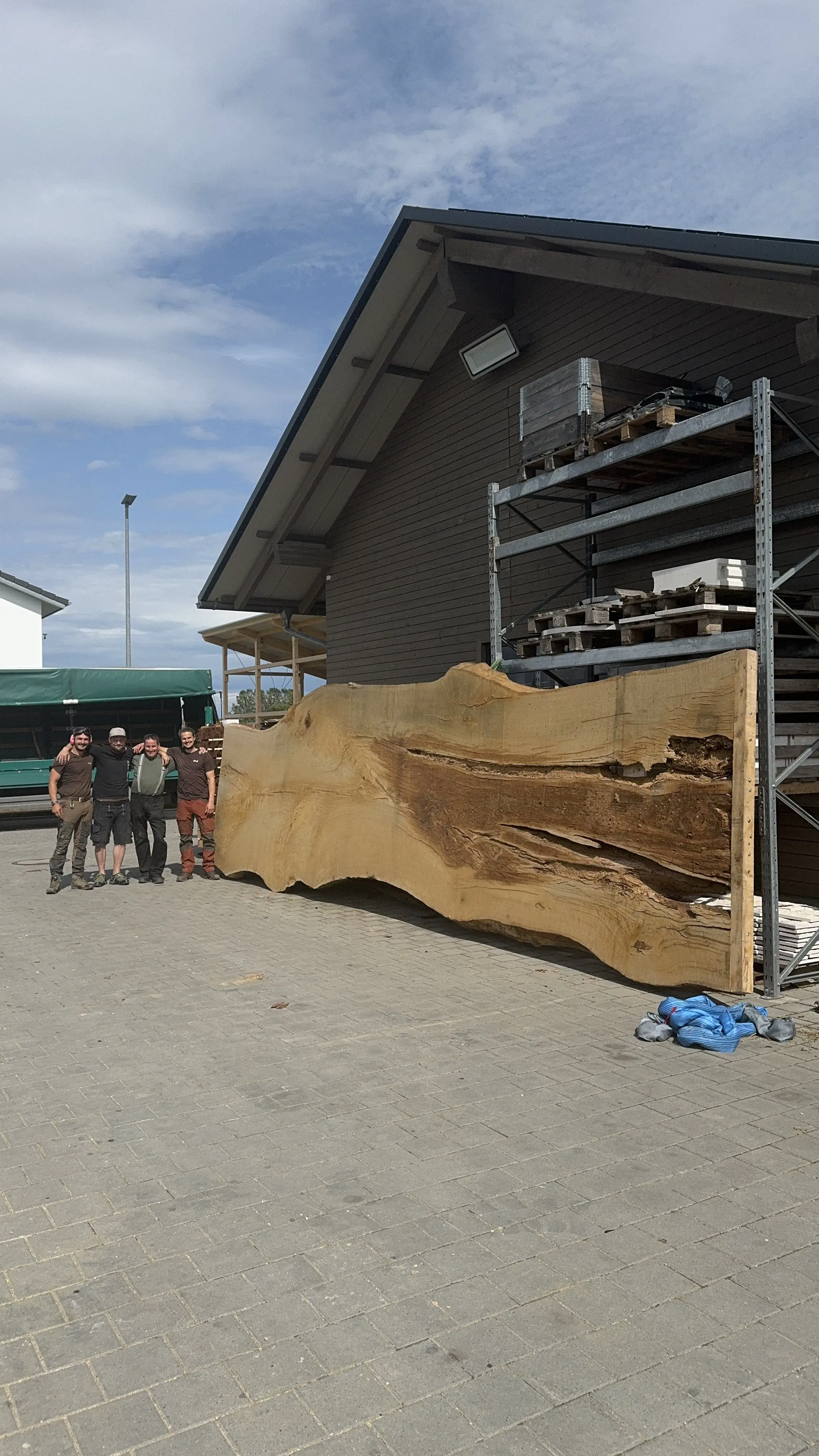Are You Ready to Discover 12 Unbelievable Units? đ 20 Absolute Units of an german oak slab