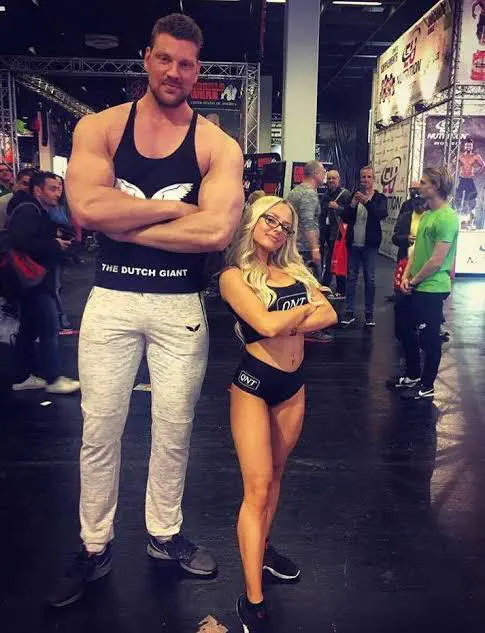 10 Unbelievable Oddities That Redefine 'Massive'! đ„đ 19 Absolute Units The Dutch giant Oliver Richters 7â2 (2.18cm)