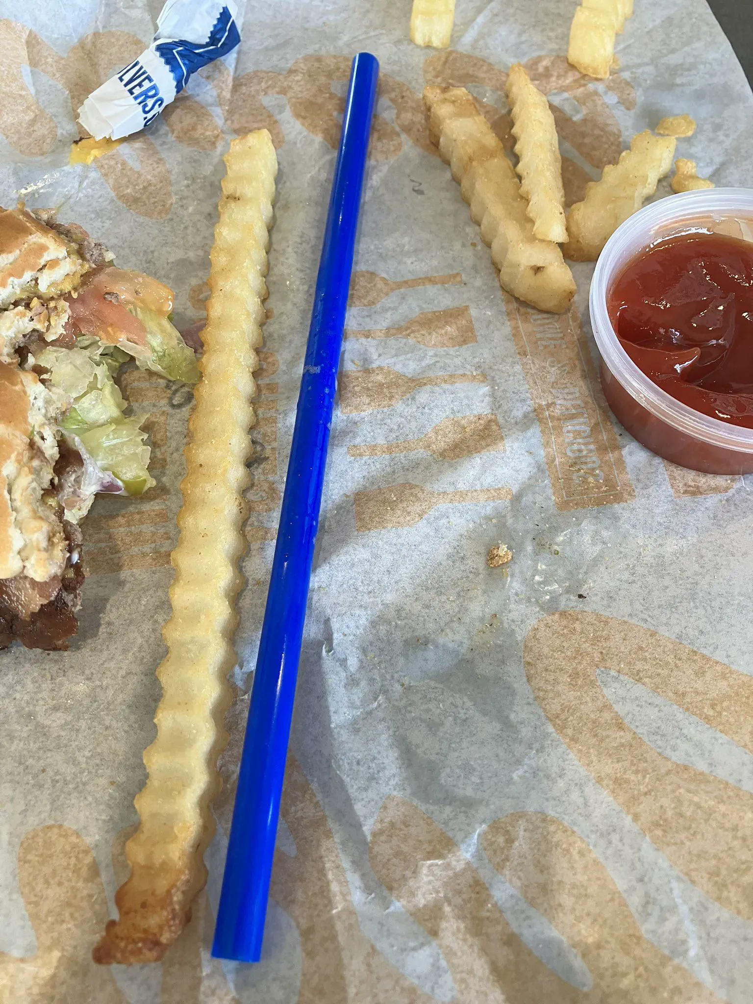 Unveiling 12 Enormous Oddities That Challenge Size Norms! đ 22 Absolute Units of a Culverâs french fry