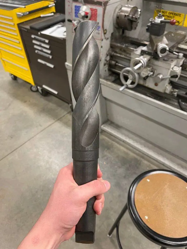 Unveiling 12 Enormous Oddities That Challenge Size Norms! đ 26 Absolute Units of a drill bit