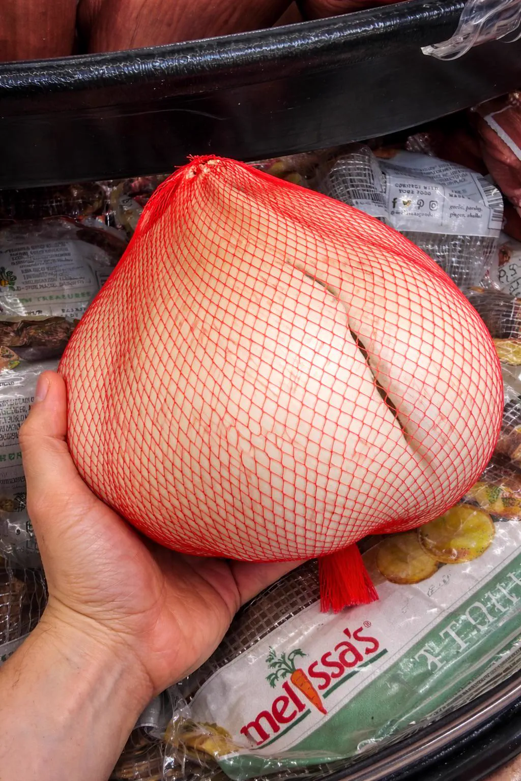 Unveiling 8 Monstrous Oddities That Will Amaze You! 🌍🤯 12 Absolute Units of a garlic