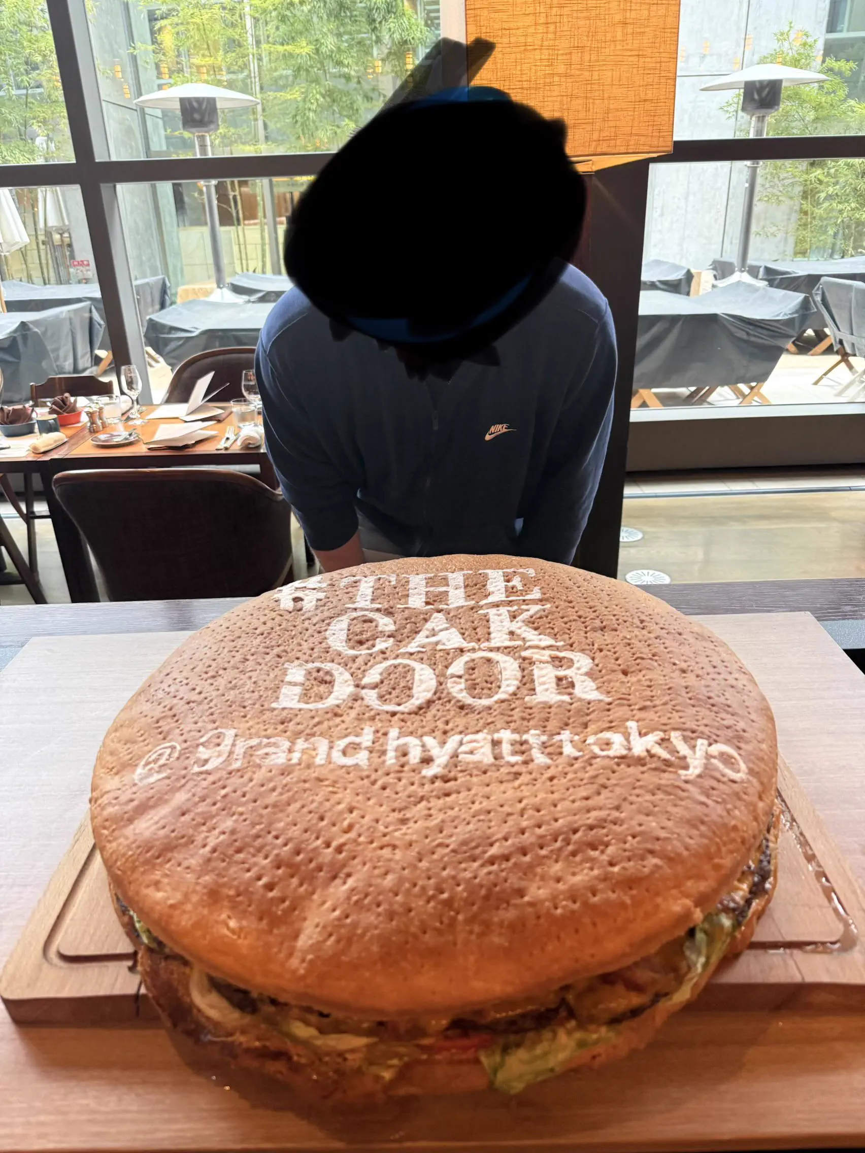 Nobody Was Ready for These 10 Absolute Units đ« 15 Absolute units of a massive hamburger that took two cows to make