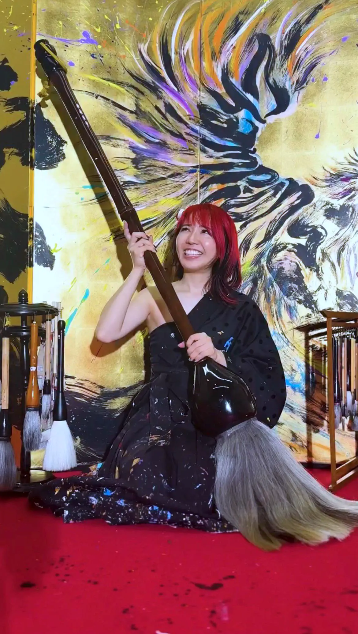 15 Insanely Huge Oddities That Will Leave You Stunned! 🤯 16 Absolute Units of an artist’s paintbrush