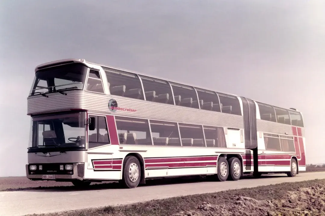 Wait Till You See These 12 Chonky Units Built Different đ« 22 Absolute Units of a 1977s Neoplan Jumbocruiser