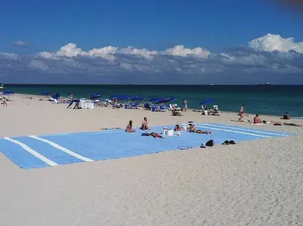 The 10 Most Enormous Beings the Internet Caught đ« 22 Absolute Units of a Beach Towel