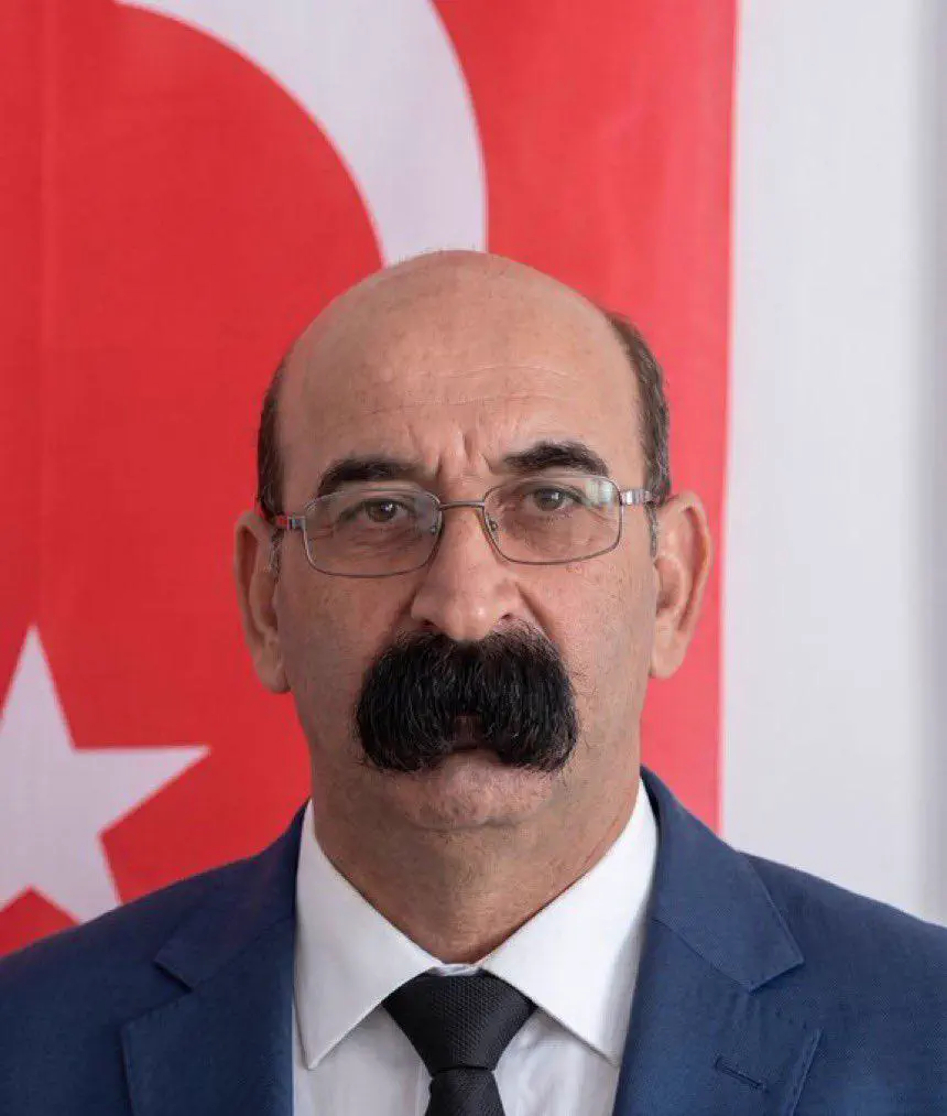 6 Absolute Units We Found That Defy All Logic đ« 8 absolute units of a moustache