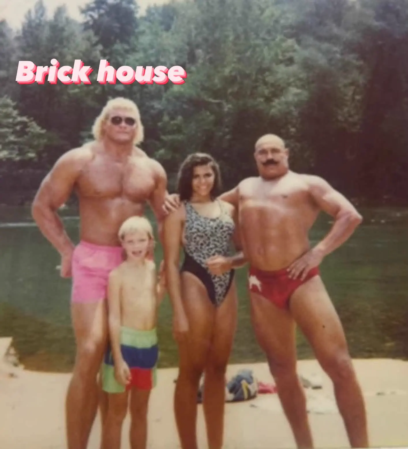 Why Are These 10 Things So Absurdly Massive?𫣠22 Absolute Units of a Pro Wrestler