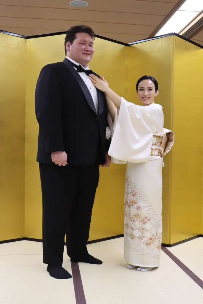 POV: You vs These 11 Absolute Tanks of the Internet 23 absolute units of a sumo wrestler in a suit yokozuna terunofuji at his retirement event