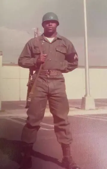 Why Are These 10 Things So Absurdly Massive?𫣠20 Absolute Units of an Army MP Mr T 1976