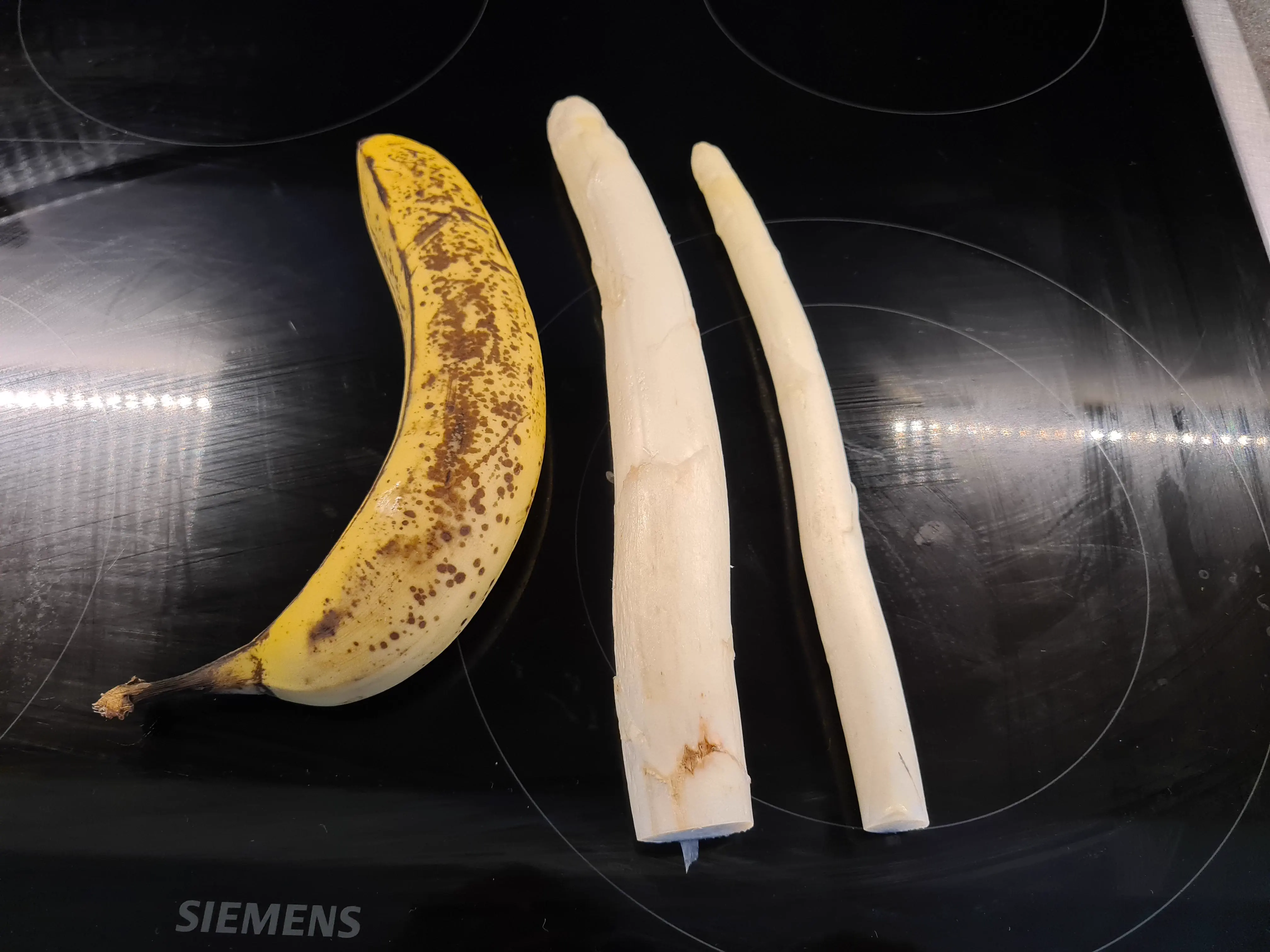Ranking The 11 Chonkiest Absolute Units Ever Caught đ« 23 Absolute Units of asparagus