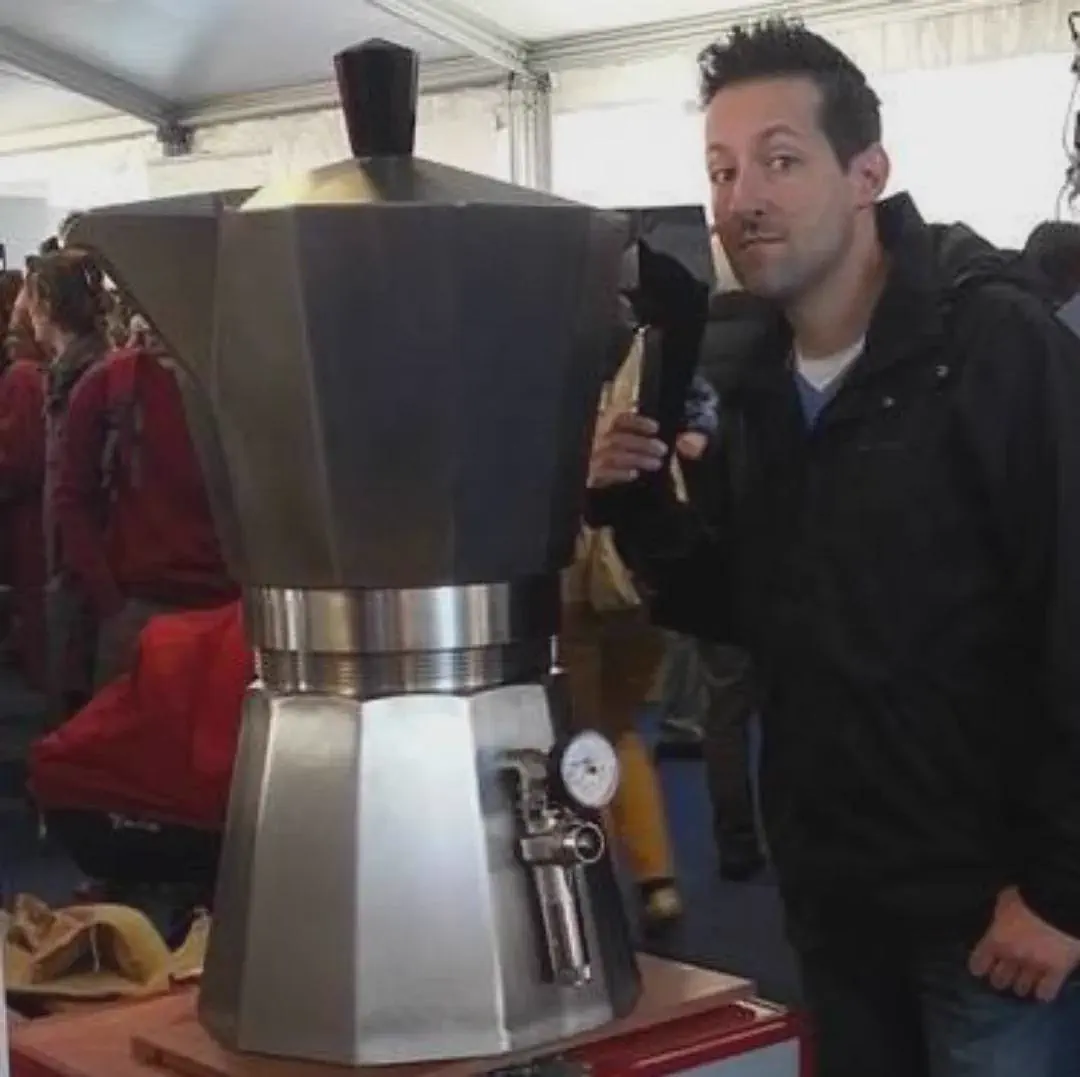 The 8 Chonkiest Beings Ever Documented Online đ« 12 Absolute Units of Moka Pot