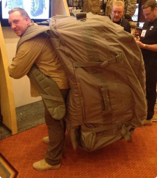 10 Oversized Things That Have Zero Chill đ« 20 Absolute Units of a backpack