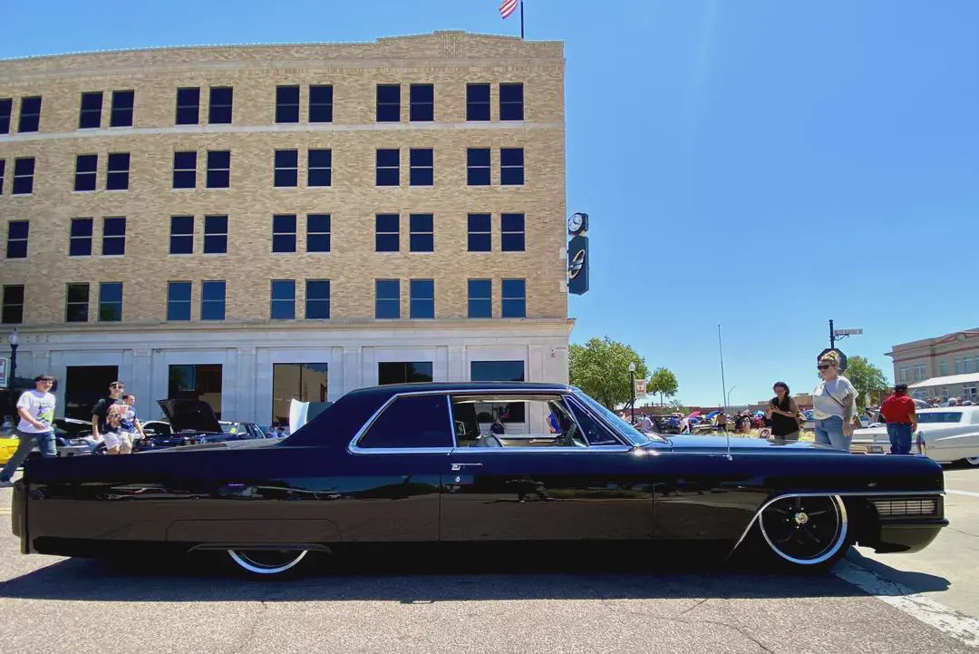 8 Oversized Things That Had No Right Existing 🫣 17 Absolute Units of a Cadillac