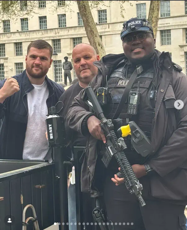 Ranking The 11 Chonkiest Absolute Units Ever Caught đ« 36 Absolute Units of a London police officer