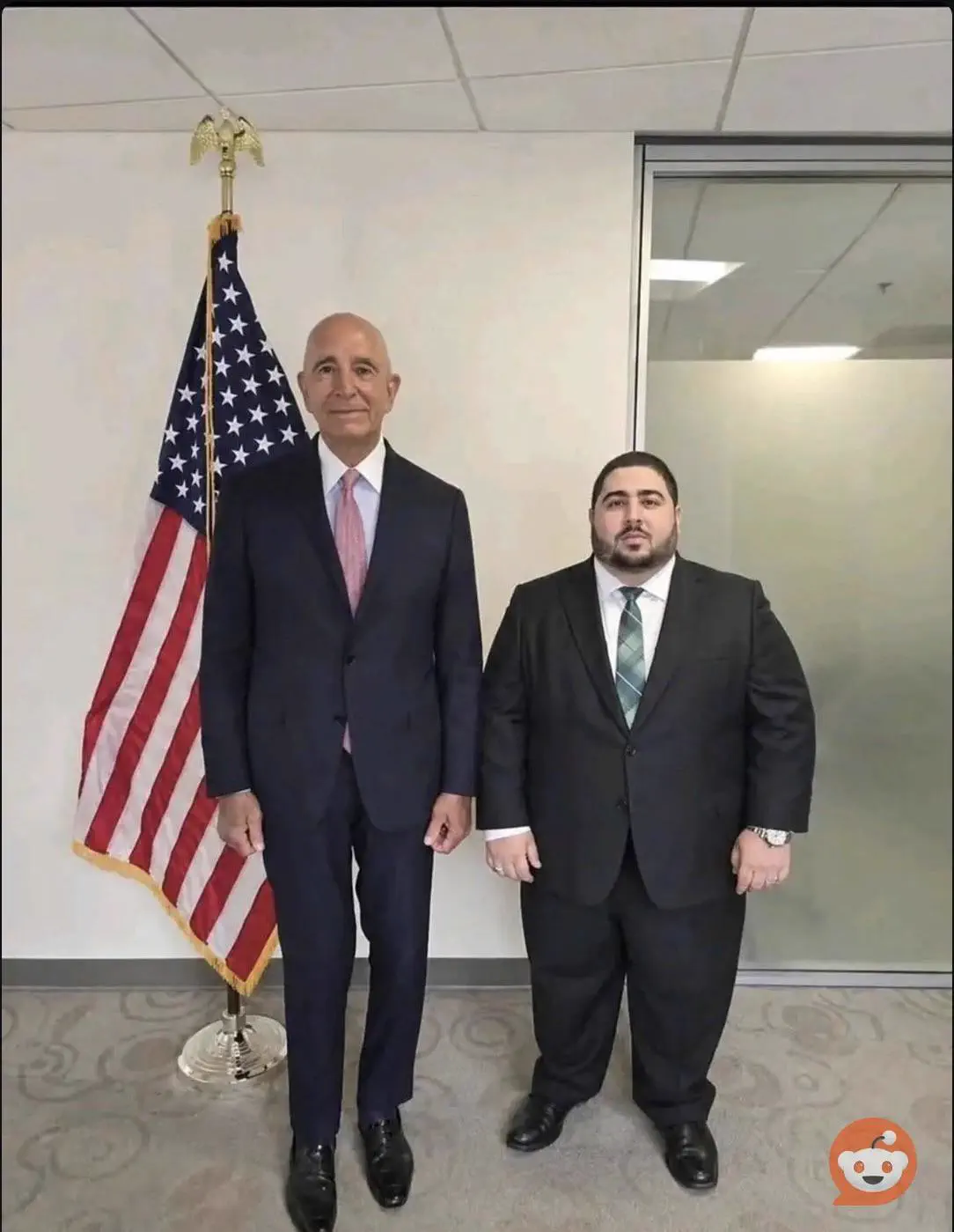 POV: You vs These 8 Absolute Tanks of Pure Chaos đ« 21 Very tall Syrian diplomat towering over others