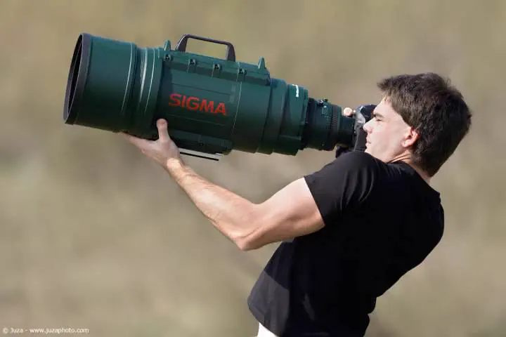 14Colossal Things That Had No Right Being That Big𫣠25 Absolute Units of a telephoto lens