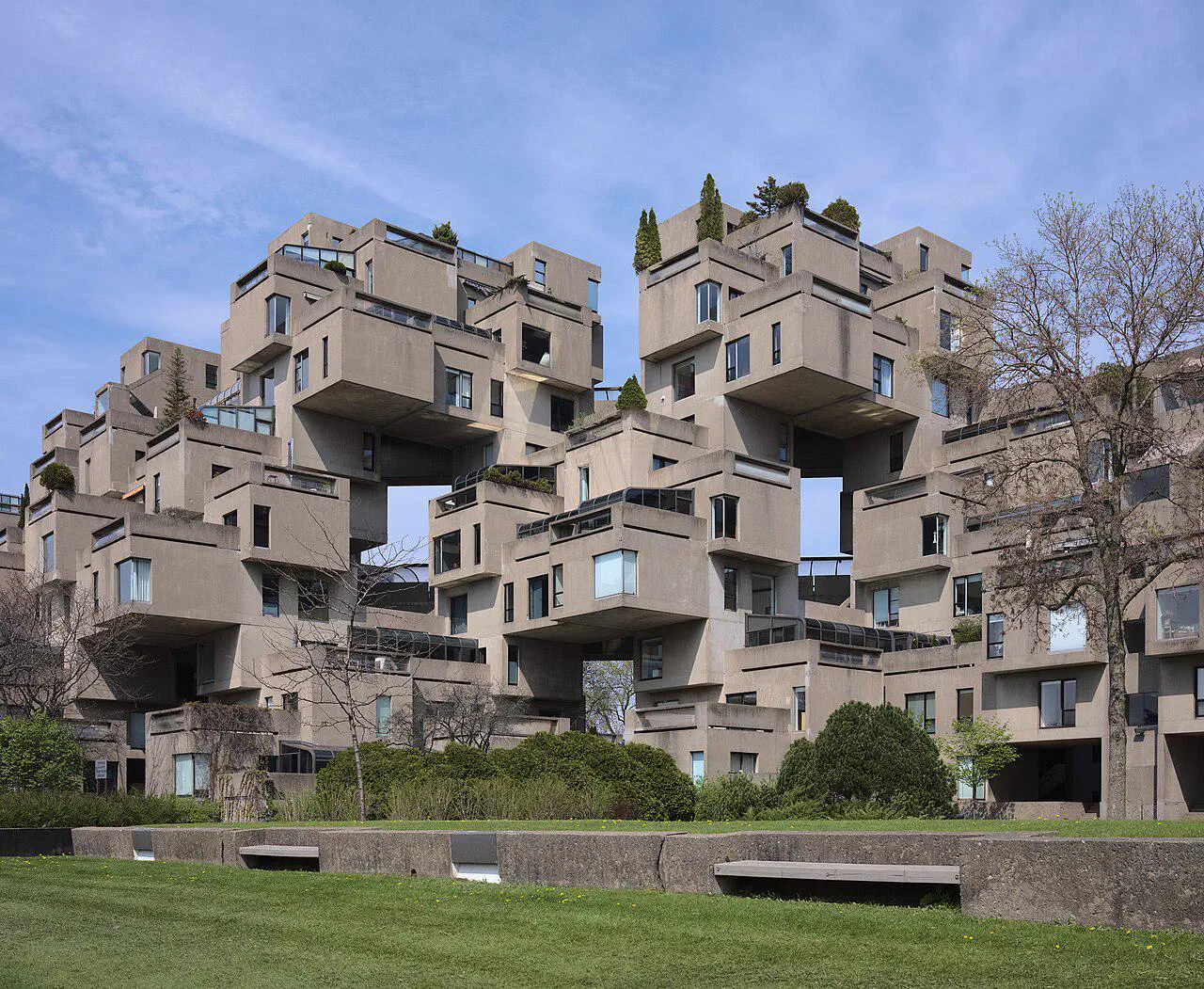 POV: You vs These 8 Absolute Tanks of Pure Chaos đ« 27 Colossal brutalist architecture building towering over surroundings