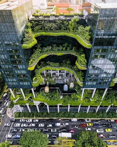 Why Are These 11 Things So Absurdly Oversized? đ« 16 Massive green architecture building completely covered in plants