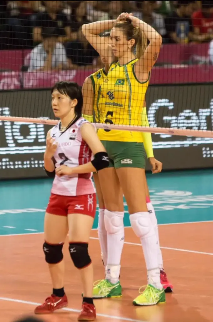 PUNCH: 7 Giants That Made Reality Question Everything 9 absolute units of a brasil player vs a japan player