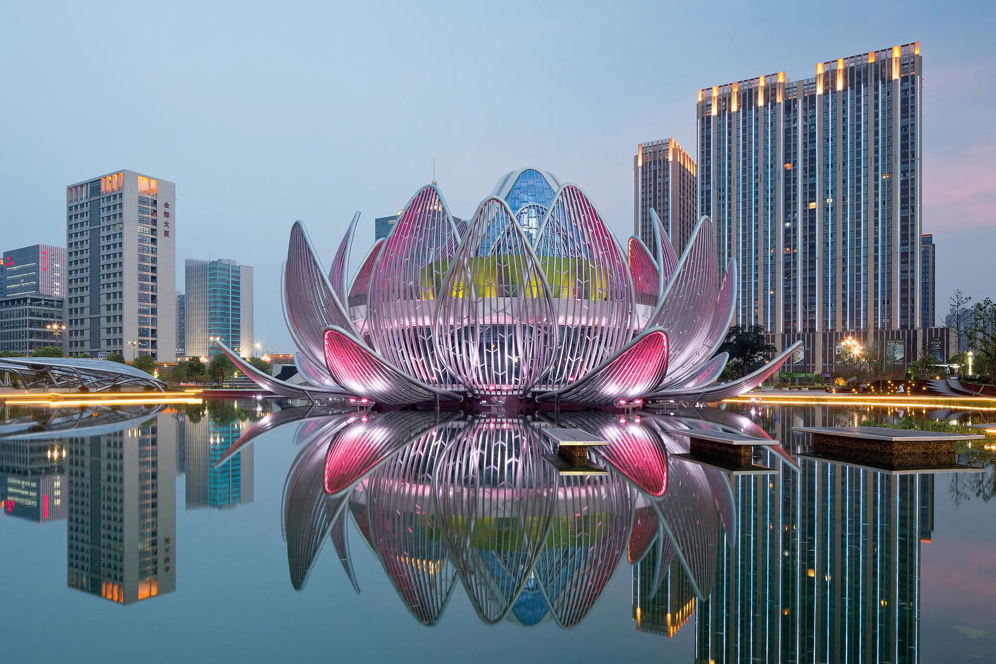 Wait Till You See These 10 Wonders Built Different đ€Ż 13 Massive conference center building