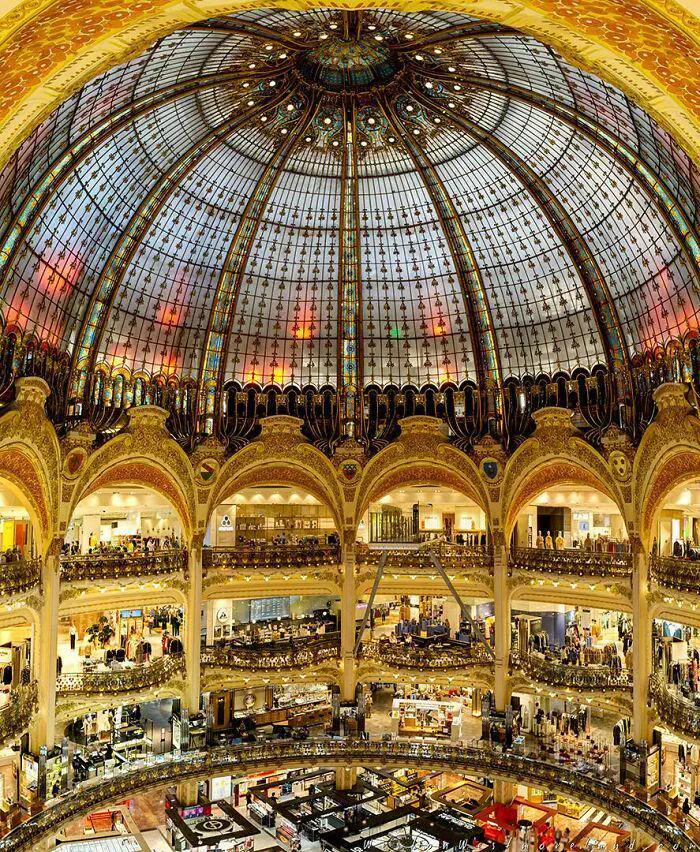 We Found 10 Things That Defy Logic in Full Beast Mode 20 A massive department store towering over its surroundings