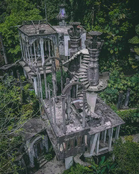 RANKING: The 10 Chonkiest Units Ever Documented đ« 17 Absolute Units of a Jungle Sculpture