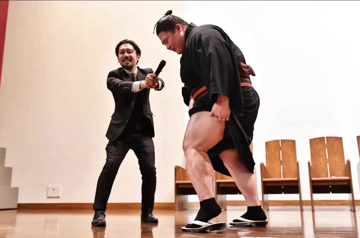 We Found 8 Absolute Units That Defy All Logic 🤯 11 Absolute Units of a leg on professional sumo wrestler Ura Kazuki