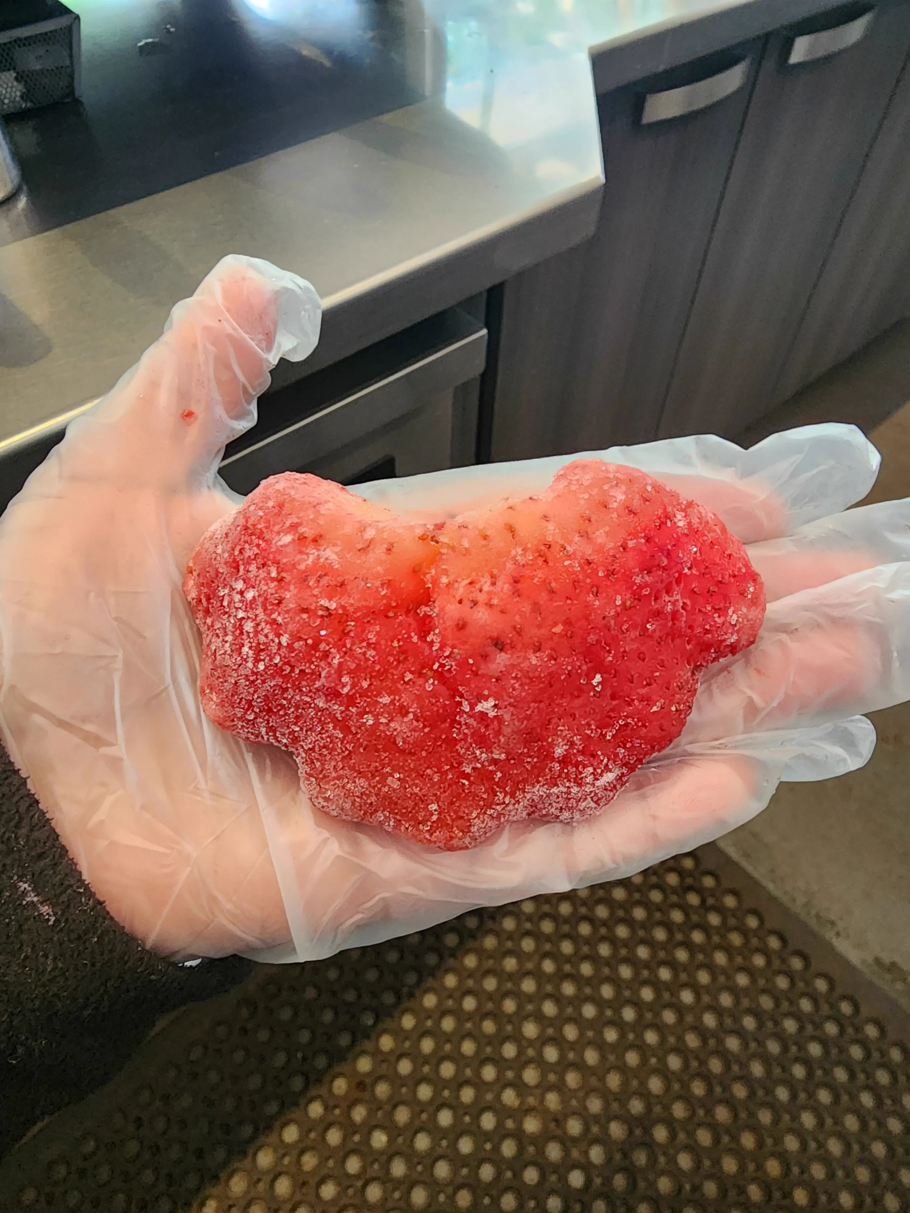 PUNCH: 7 Giants That Made Reality Question Everything 10 A gigantic strawberry that looks like an absolute unit