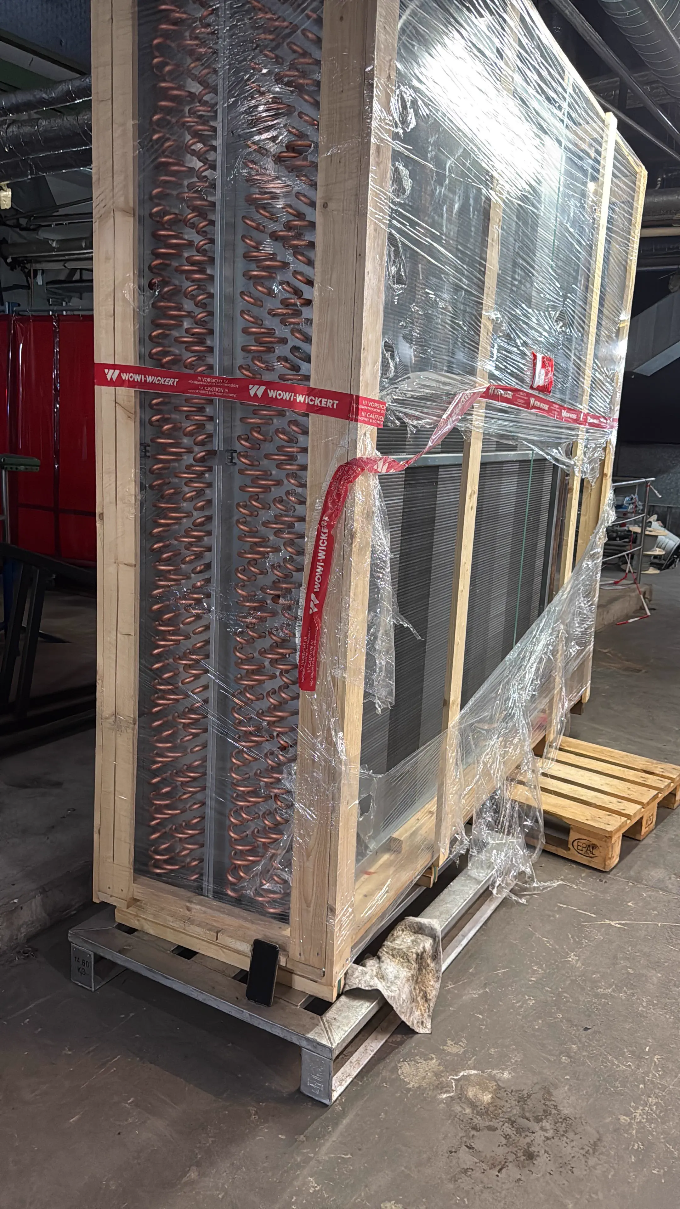 Wait Till You See These 5 Wonders Built Different đ« 9 Colossal industrial heat exchanger towering over workers