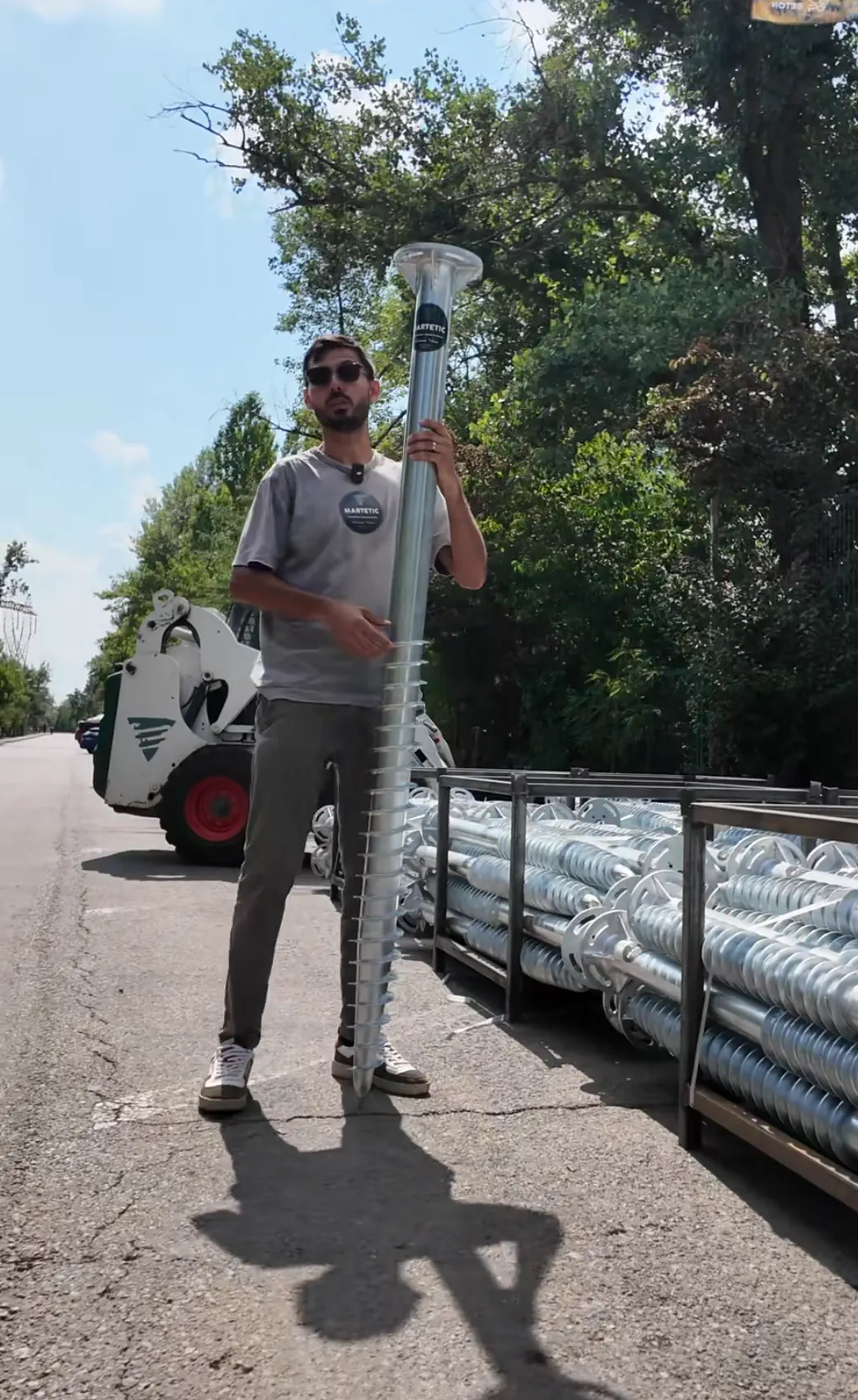 The 11 Most Colossal Units Ever Caught On Camera đ« 22 Absolute Units of a screw