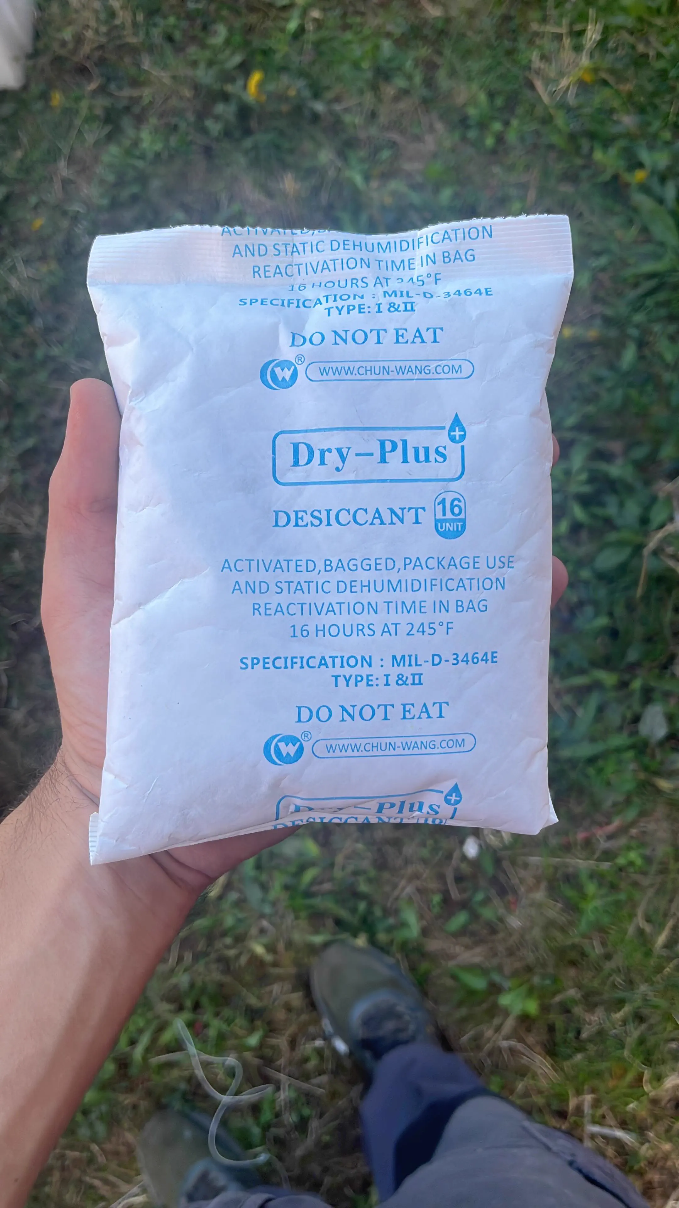 11 Everyday Objects That Puffed Up Into Absolute Units đ« 22 Absolute Units of a silica gel pack