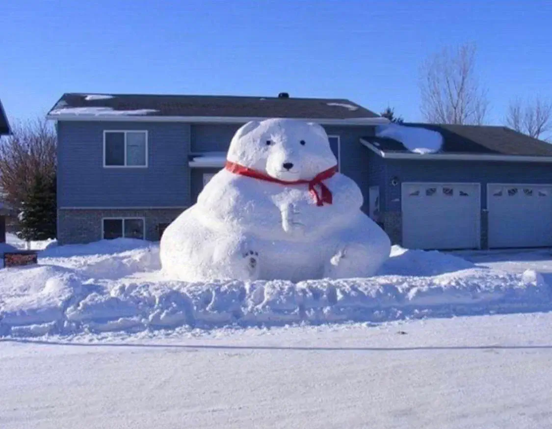 9 Unhinged Absolute Units That Rewrote the Rules of Reality 14 Absolute Units of a snow bear