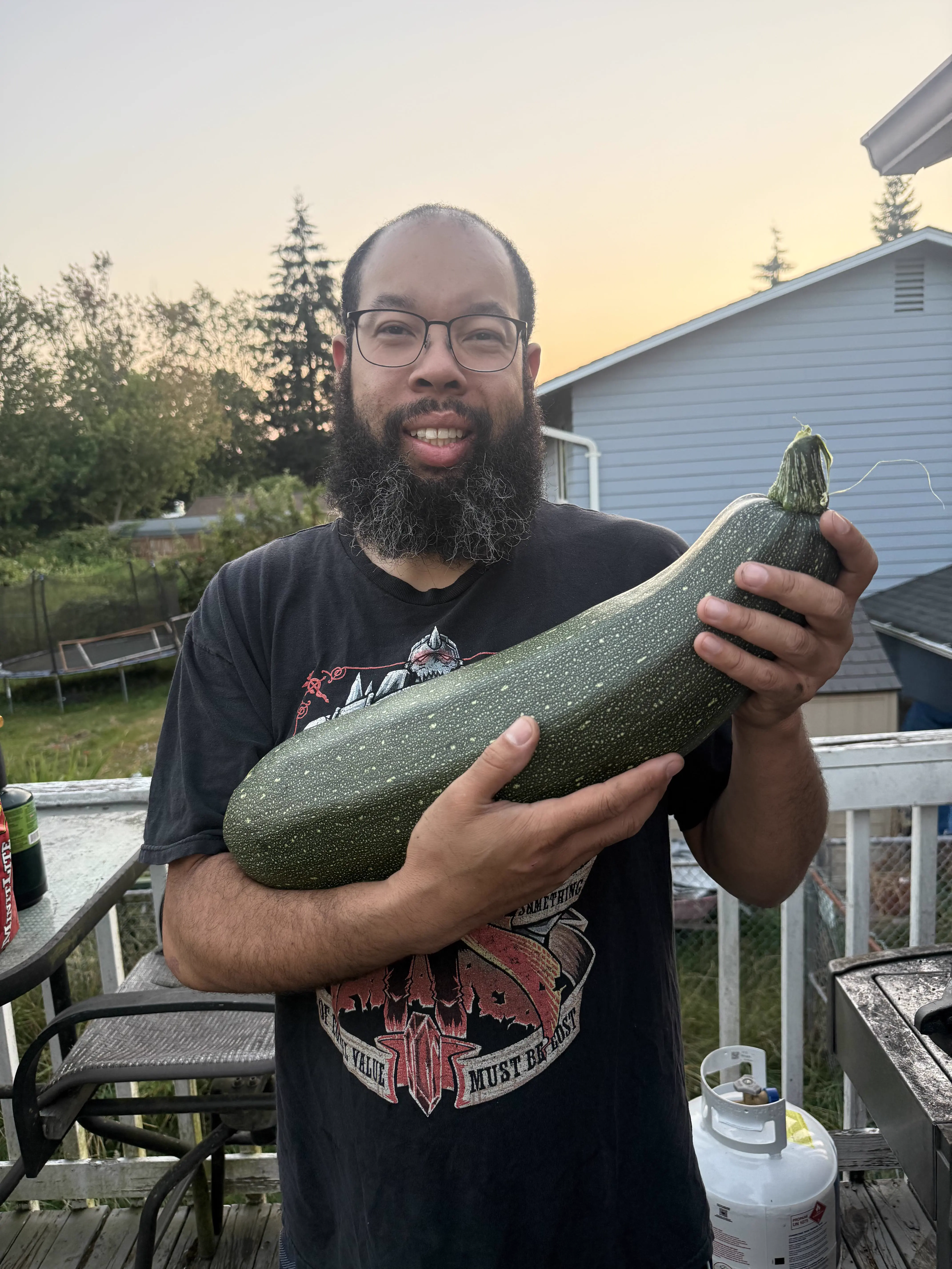 8 Chonky Legends That Stole Our Hearts Instantly đ«¶ 17 Absolute Units of a zuccini